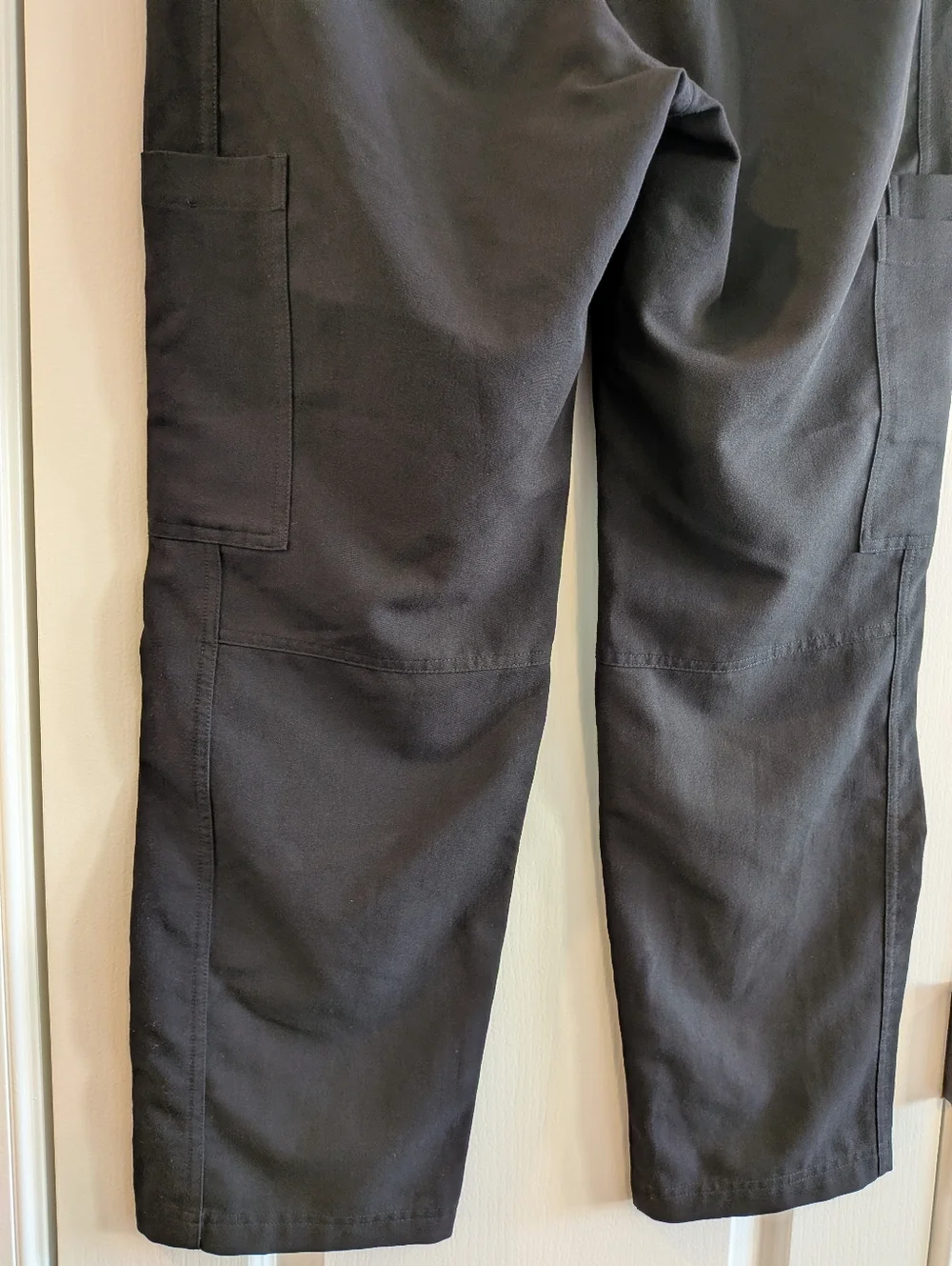 FIGS Axim Cargo Black Scrub Pants Men's Size Large Short Utility Uniform Nurse